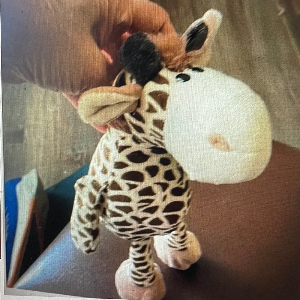 Naturally Kids Giraffe Backpack - Picture 4 of 6